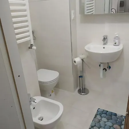Le Finestre Sul Mare Apartment *